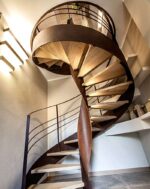 Лестница винтовая со ступенями ясень "Эскада"