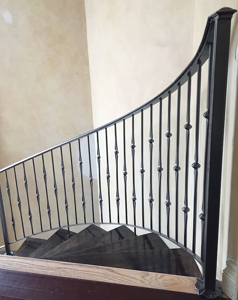 Kovka_rail_2.jpg Перила металлические с ковкой "Италика" — изображение 1