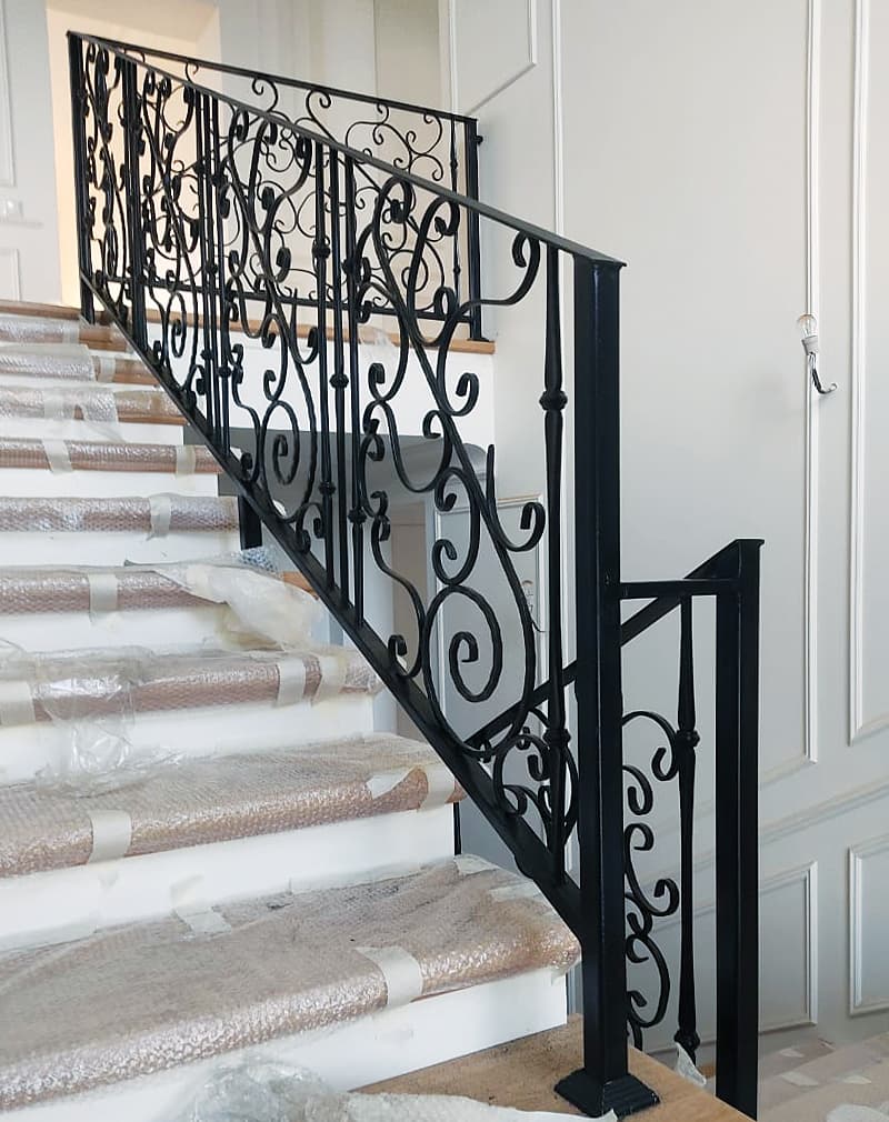 Petergof-perila-kovka-2.jpg Перила металлические с ковкой "Петергоф" — изображение 1