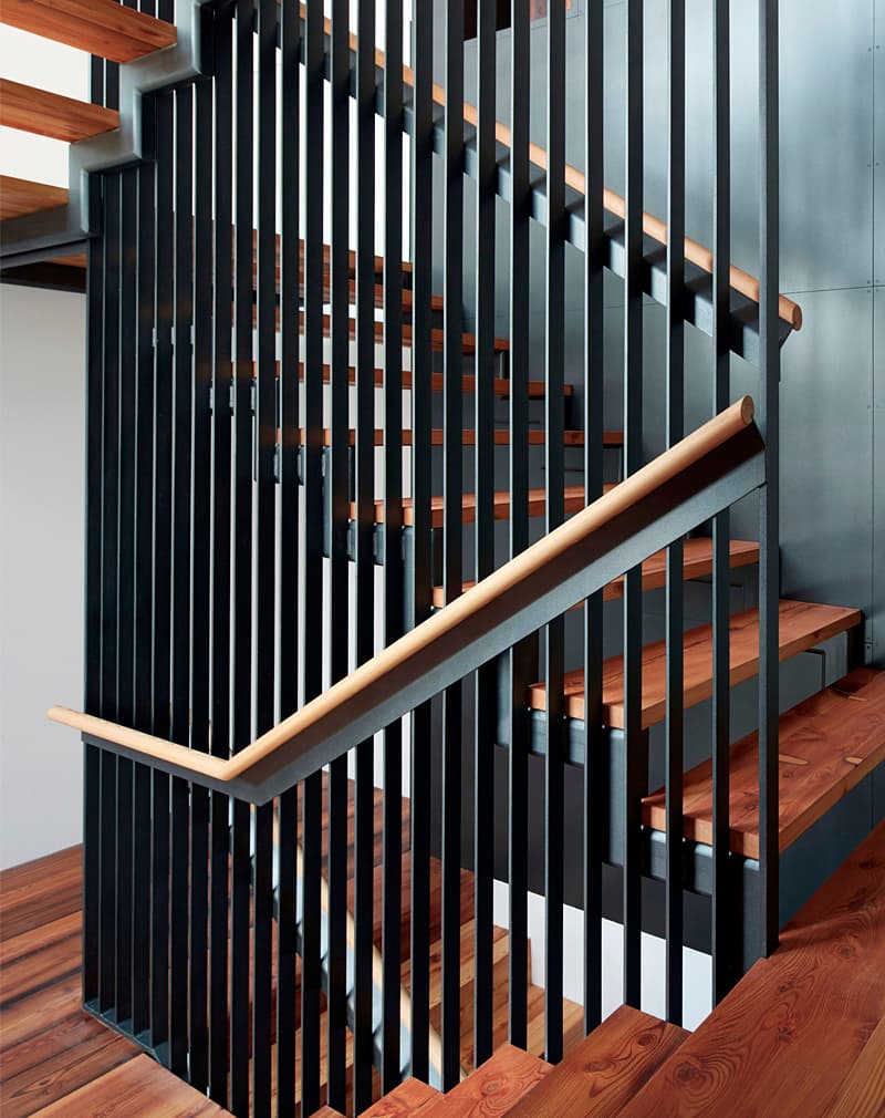 Razor-metal-railing-1.jpg Перила потолочного крепления "Линия" — изображение 1