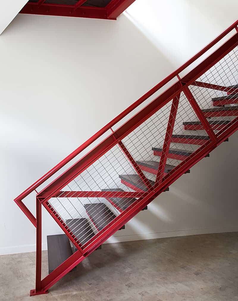 Red_railings_1.jpg Перила металлические лофт "Ред Кросс" — изображение 1