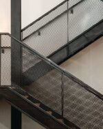 Перила металлические лофт "Сетка" — изображение 4