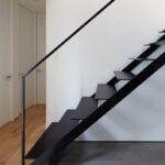 Лестница металлическая "Минимализм"