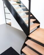 Лестница лофт на металлокаркасе "Стекло Б" — изображение 4