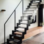 Лестница минимализм металлическая "Сталь"