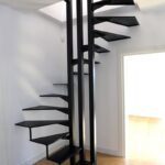 Лестница винтовая металлическая "Тройка"