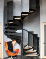 Лестница лофт винтовая на металлокаркасе "Турбо"