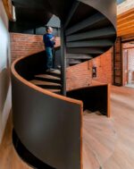 Лестница винтовая на металлическом каркасе "Наутилус"