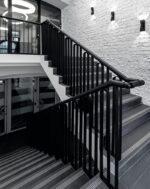 Перила металлические лофт "Аркада" — изображение 2