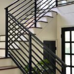 Перила металлические "Горизонтальная линия"